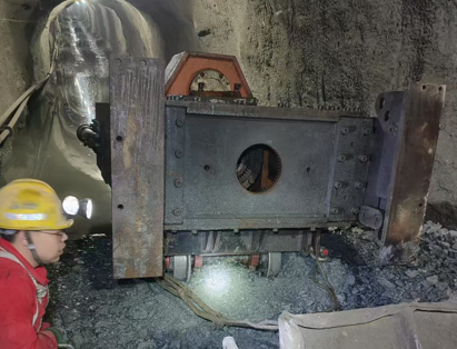 反井鉆機(jī)操作工招聘 反井鉆機(jī)操作工招聘